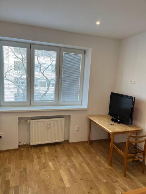 Brand New Apartment In The Heart Of Bratislava Exterior foto
