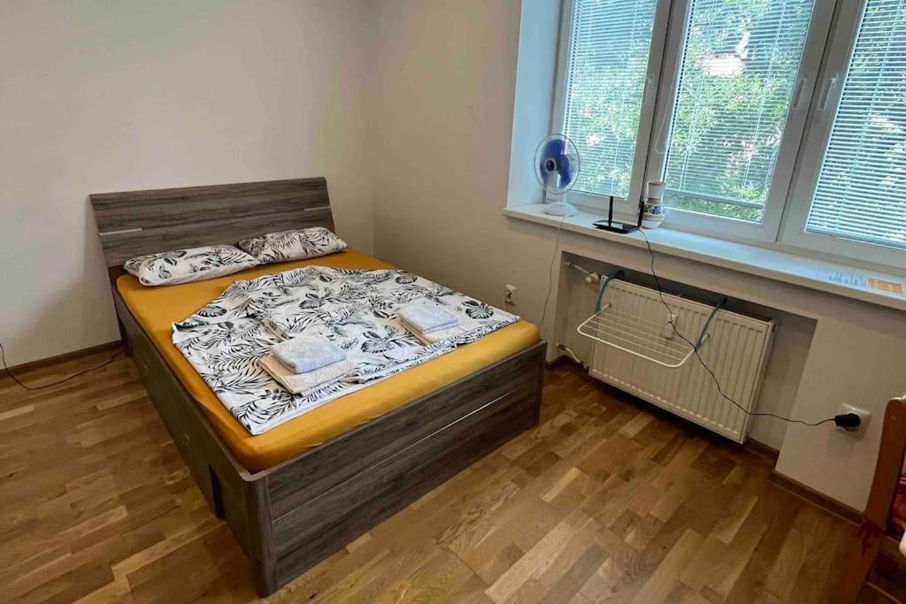 Brand New Apartment In The Heart Of Bratislava Exterior foto